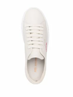 Axel Arigato baskets à logo brodé